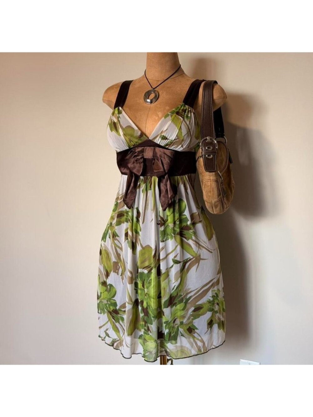 En Focus Studio green and brown leaf print dress